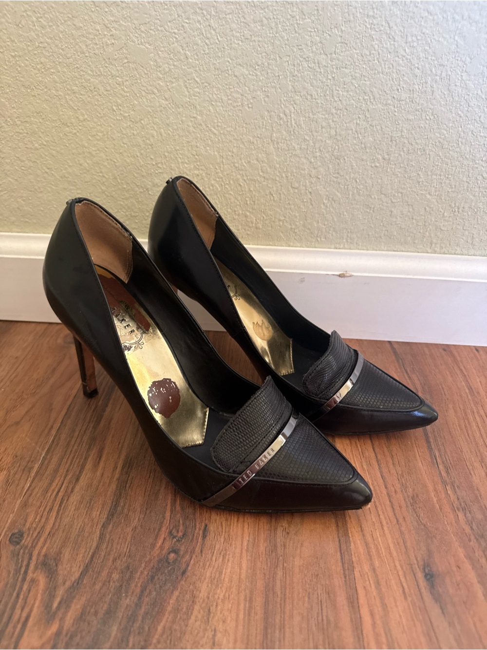 Ted Baker Black Pointed Toe Stiletto Pumps with Metallic Band